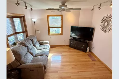 25 Union St, Woburn, MA 01801 - Photo 2