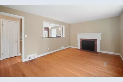31 Brook St, East Longmeadow, MA 01028 - Photo 8
