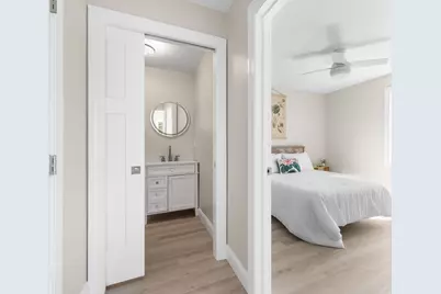 112 West Main #8, Barnstable, MA 02601 - Photo 12