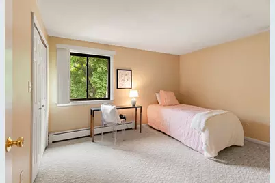 5 Hallmark Gardens #12, Burlington, MA 01803 - Photo 10