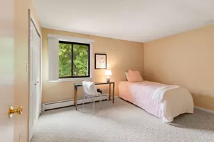5 Hallmark Gdns, Burlington, MA 01803 - Photo 10