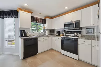 35 Pilgrim Village Rd #602, Taunton, MA 02780 - Photo 10