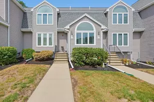 35 Pilgrim Village Rd, Taunton, MA 02780 - Photo 1