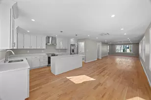 17 Crosby St, Webster, MA 01570 - Photo 8