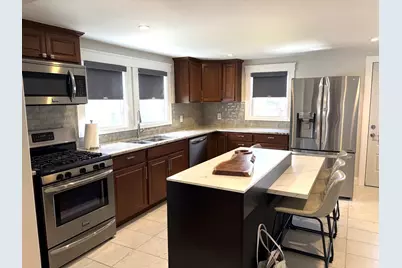 52 Montvale Ave #A, Woburn, MA 01801 - Photo 2