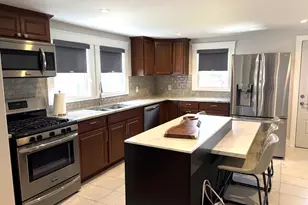 52 Montvale Ave, Woburn, MA 01801 - Photo 2