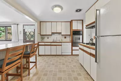 7 Janice Cir, Framingham, MA 01701 - Photo 16