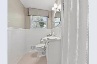 7 Janice Cir, Framingham, MA 01701 - Photo 28