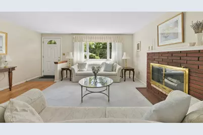 7 Janice Cir, Framingham, MA 01701 - Photo 12