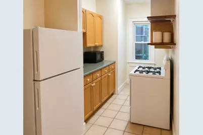 132.5 Oxford #11, Cambridge, MA 02140 - Photo 4