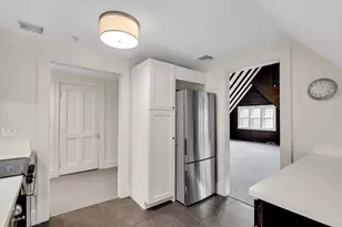 1789 Beacon, Brookline, MA 02445 - Photo 8