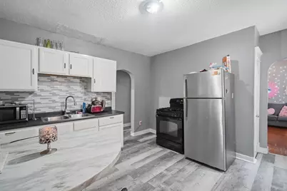 50 Orange St, Springfield, MA 01108 - Photo 8