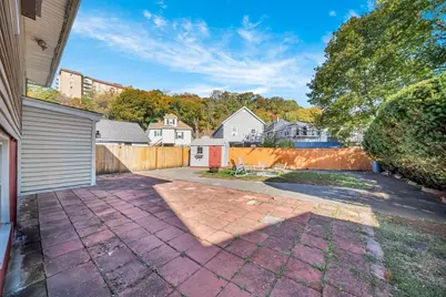 26 Beach St, Malden, MA 02148 - Photo 36