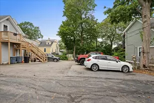 36 Cedar St, Worcester, MA 01609 - Photo 30