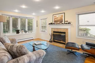 29 Pinecliff Rd, Boston, MA 02132 - Photo 6