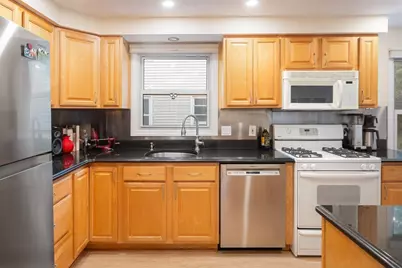 29 Pinecliff Road #29, Boston, MA 02132 - Photo 2