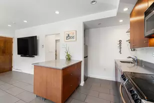 7 Cypress Rd, Boston, MA 02135 - Photo 8