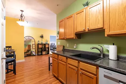 23 Hampshire Rd #113, Methuen, MA 01844 - Photo 8
