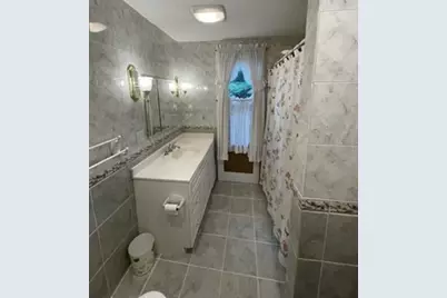 46 Rush St, Springfield, MA 01109 - Photo 32