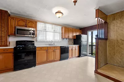 273 Medford St, Somerville, MA 02143 - Photo 2
