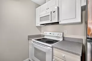 4 Charlesgate E, Boston, MA 02115 - Photo 20