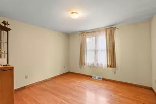 2576 Cranberry Hwy, Wareham, MA 02571 - Photo 24