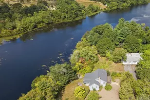 2576 Cranberry Hwy, Wareham, MA 02571 - Photo 2