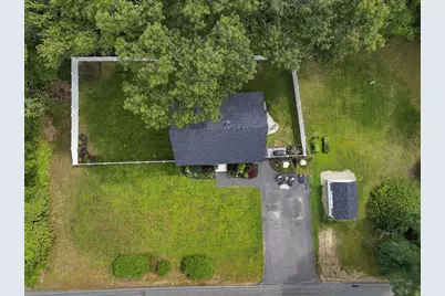 24 Locust St, Salisbury, MA 01952 - Photo 4