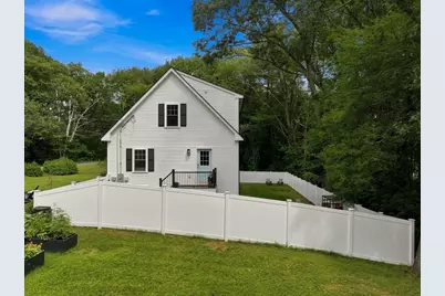 24 Locust St, Salisbury, MA 01952 - Photo 32