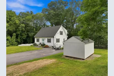 24 Locust St, Salisbury, MA 01952 - Photo 34