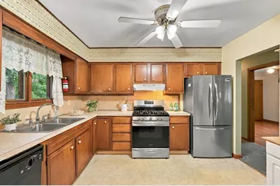 6 Lincoln Dr, Fairhaven, MA 02719 - Photo 10