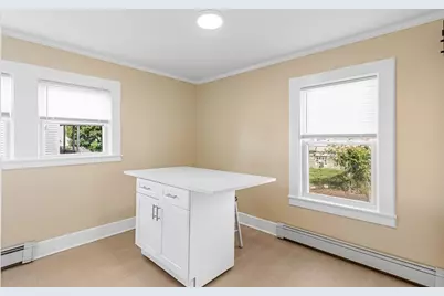 6 Coffin Avenue Ct, New Bedford, MA 02746 - Photo 8