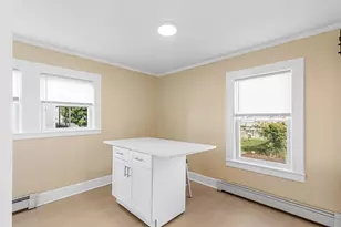 6 Coffin Ave Ct, New Bedford, MA 02746 - Photo 8