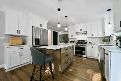 7 Southpark Ln, Mansfield, MA 02048 - Photo 6