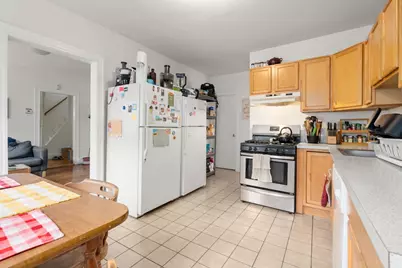 166 Albion St, Somerville, MA 02144 - Photo 4