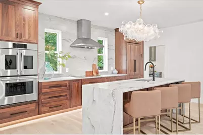 6 Plant St, Newburyport, MA 01950 - Photo 14