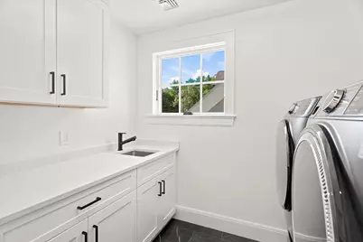 6 Plant St, Newburyport, MA 01950 - Photo 28