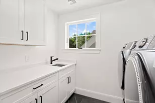 6 Plant St, Newburyport, MA 01950 - Photo 28