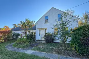 137 Damon Rd, Ashby, MA 01431 - Photo 1