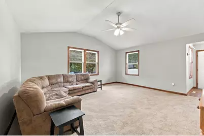 16 Oak St, Southwick, MA 01077 - Photo 14