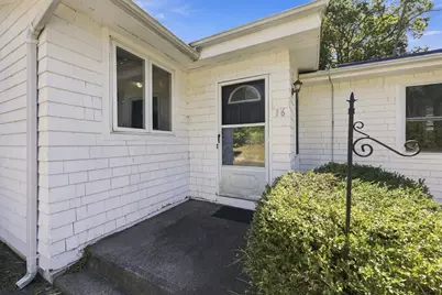 16 Oak St, Southwick, MA 01077 - Photo 8