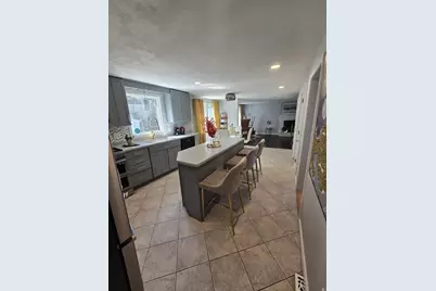 20 Farm Pond Rd, Dracut, MA 01826 - Photo 6