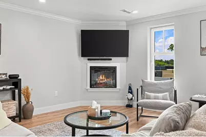 1721 Centre St #204, Boston, MA 02132 - Photo 4