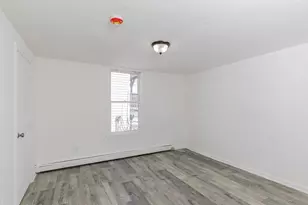 13 Greenwood St, Gardner, MA 01440 - Photo 4