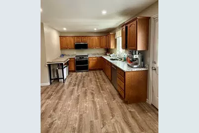 29 Bellingham Rd #A, Blackstone, MA 01504 - Photo 8