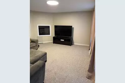 29 Bellingham Rd #A, Blackstone, MA 01504 - Photo 4