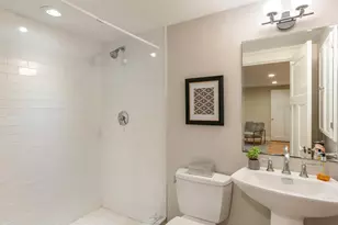 35 Gorham St, Cambridge, MA 02138 - Photo 26