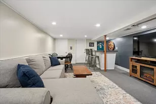 15 Brookman St, Worcester, MA 01606 - Photo 30