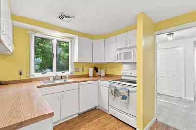 14 Woodrise #14, Falmouth, MA 02540 - Photo 8