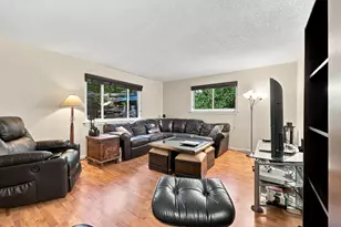 30 Mountain Gate Rd, Ashland, MA 01721 - Photo 4